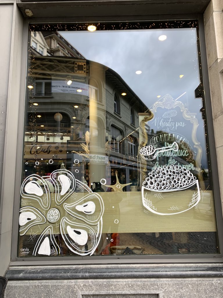 Storefront Shop Window & Calligraphy Sanda Letter