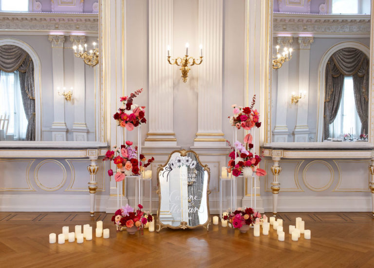 Sanda Letter_Engraver & Calligrapher in Switzerland_Welcome Signs_Mirror