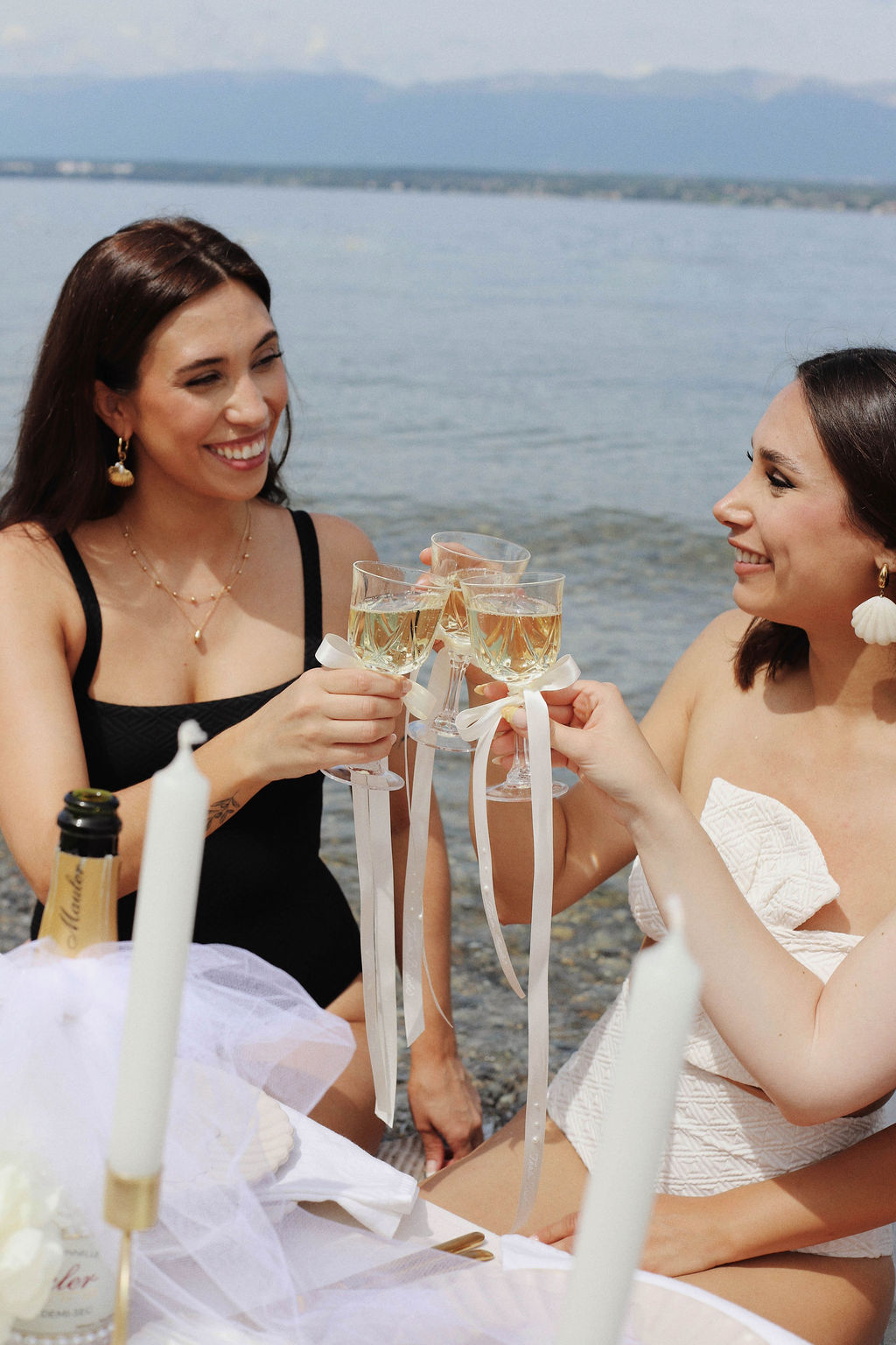 Rubans calligraphie verres à toast Sanda Letter