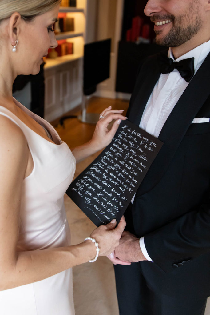 Sanda Letter_Engraver & Calligrapher in Switzerland_Calligraphy_black and white vows