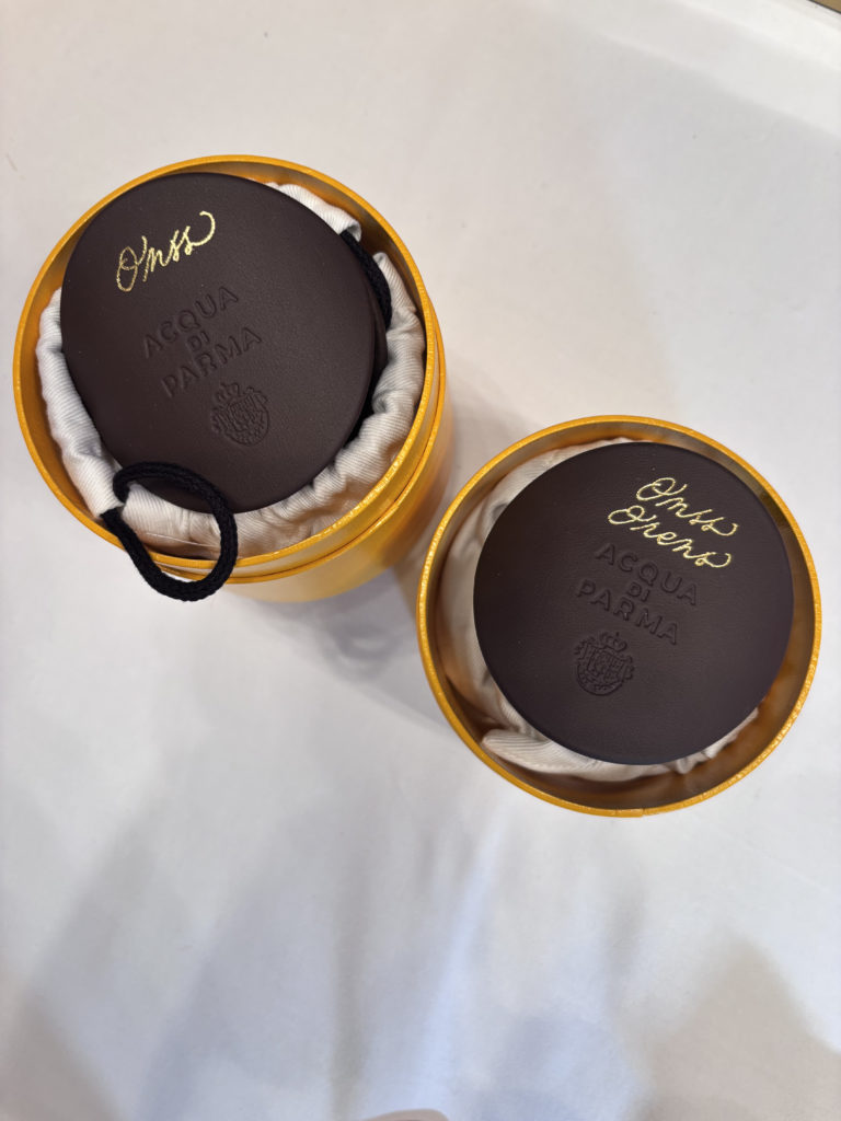 Sanda Letter_Engraver & Calligrapher in Switzerland_HOT FOIL_Acqua di Parma