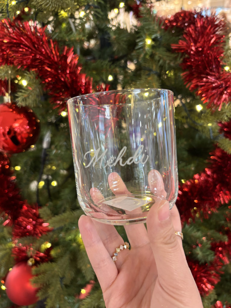 Sanda Letter_Engraver and Calligrapher in Switzerland_ENGRAVING_Glass