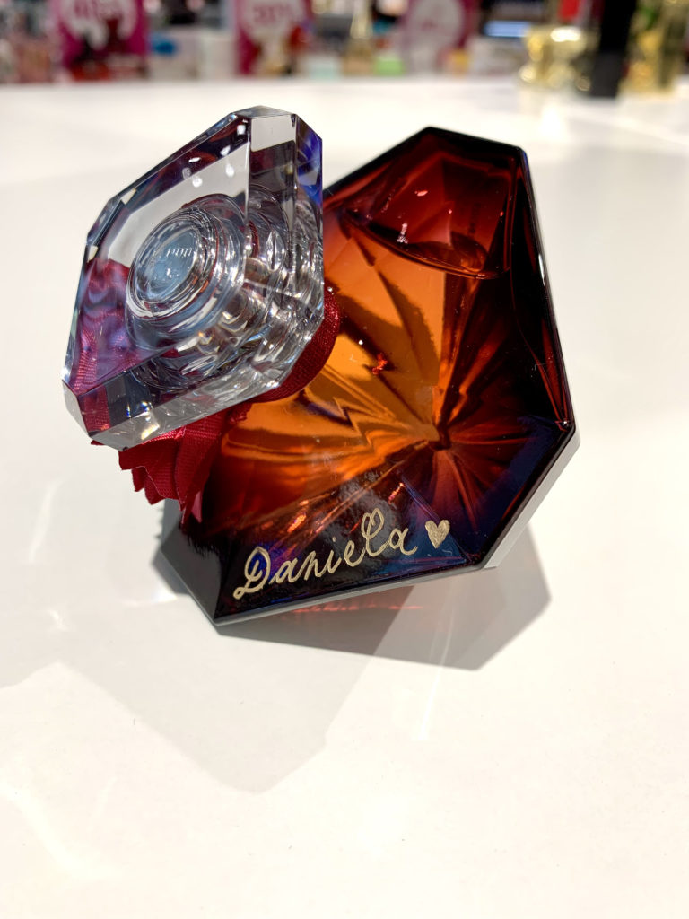 Sanda Letter_Engraver and Calligrapher in Switzerland_ENGRAVING_Pefume Red Tresor