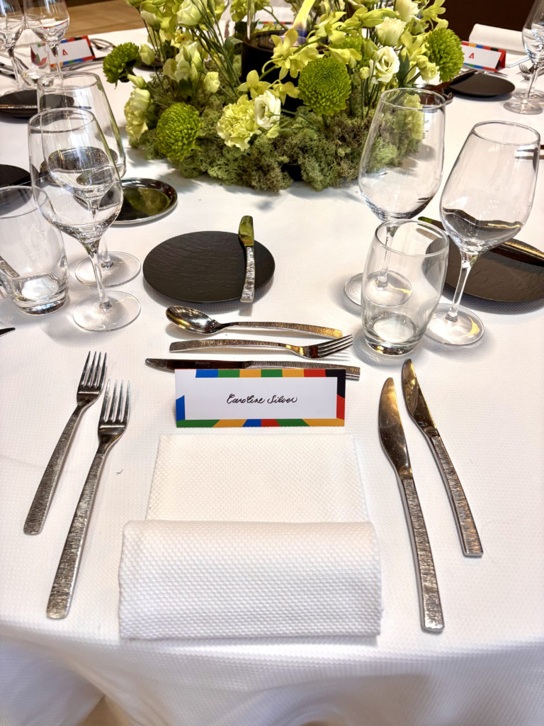 Sanda Letter_Engraver & Calligrapher in Switzerland_CALLIGRAPHY_Overview White Place Card